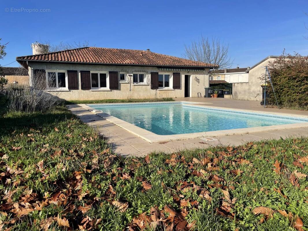 Maison à CASTRES-GIRONDE