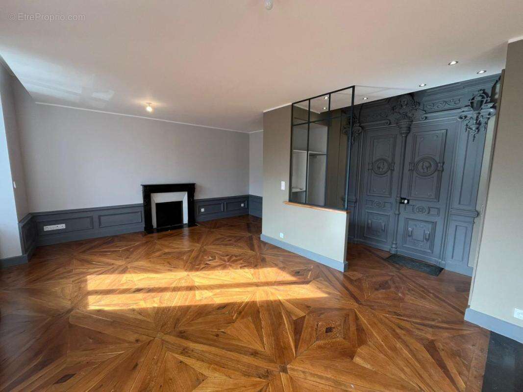 Appartement à MASSIAC