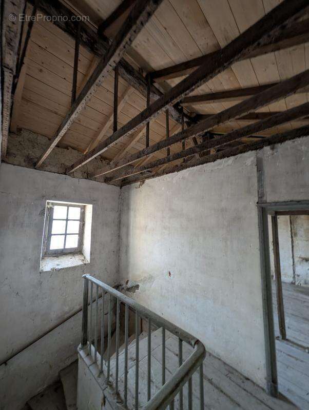 SALLEBOEUF 2 maisons en pierre à rénover sur 800m²  210 000 € - photo 9