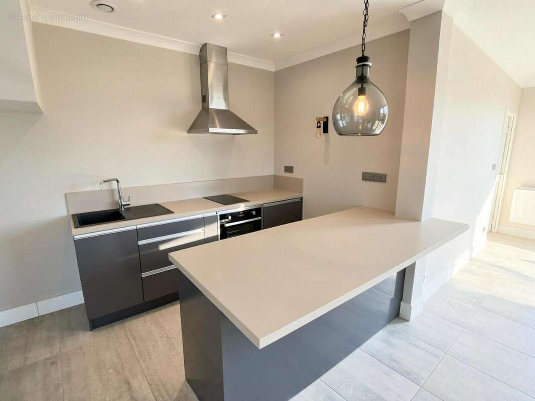   - Appartement à AUBENAS