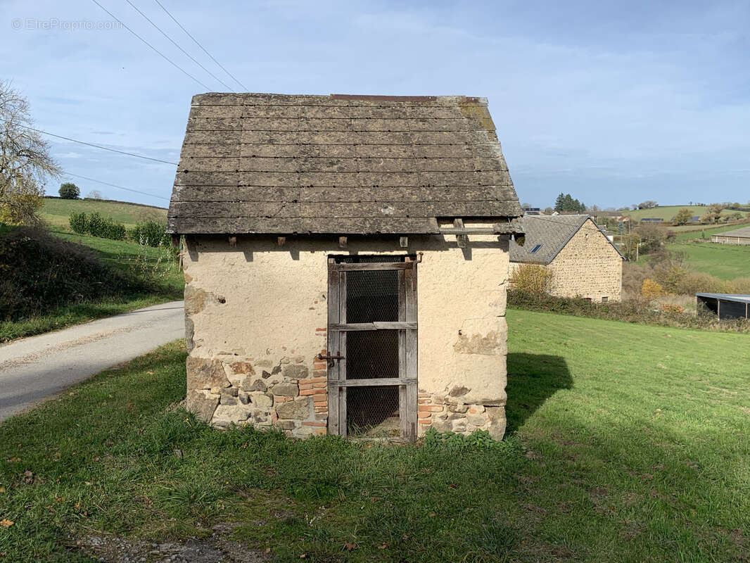 Maison à BUSSIERES