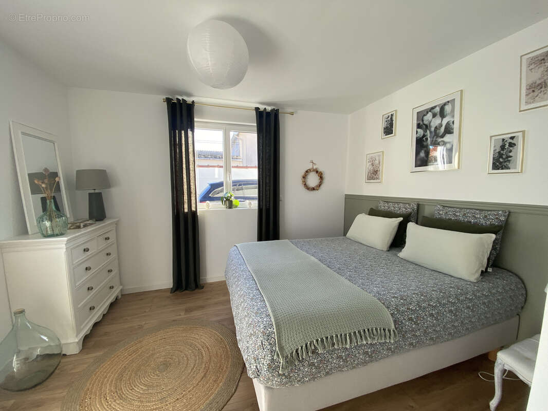 Maison à RUELLE-SUR-TOUVRE