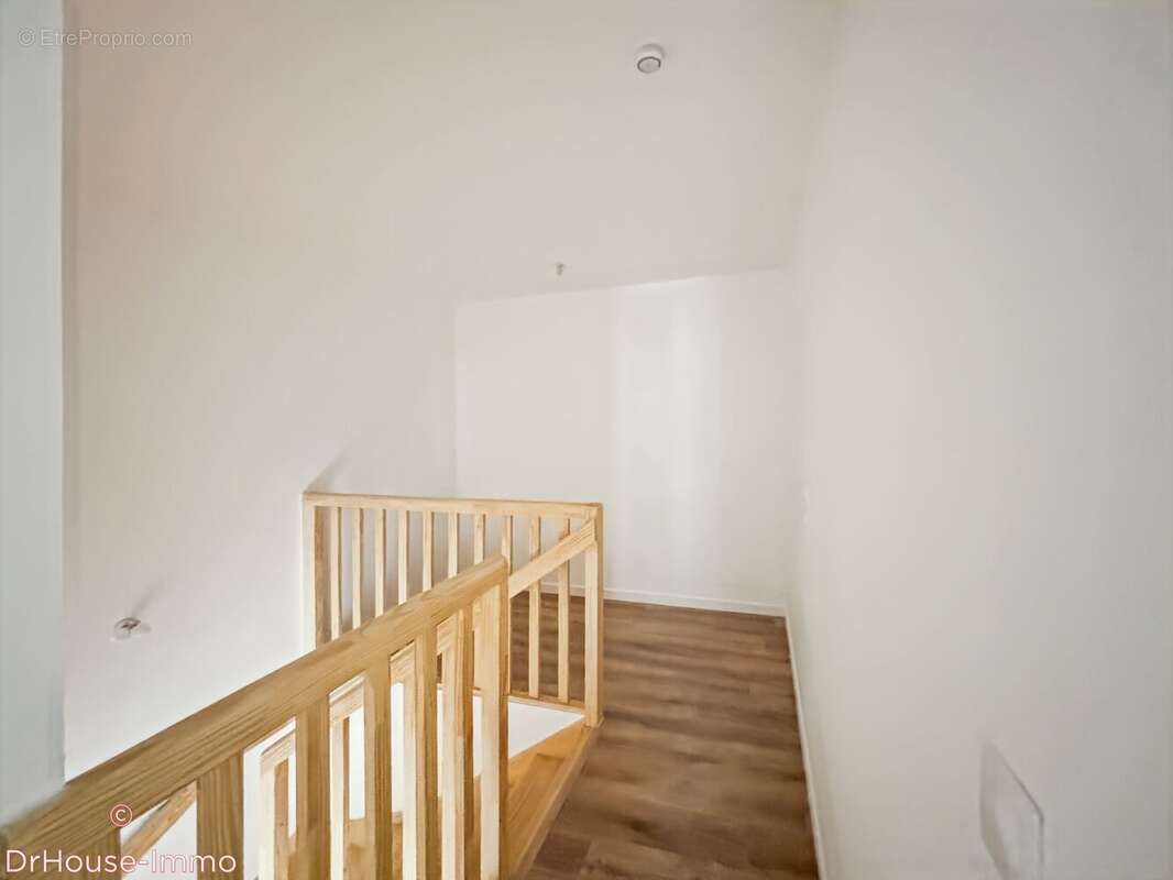 Appartement 65 m² à Merignac  - photo 31