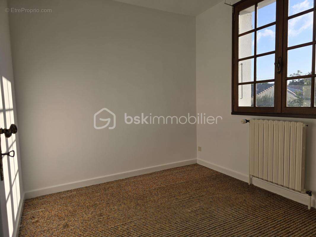 Maison à MONTELIMAR