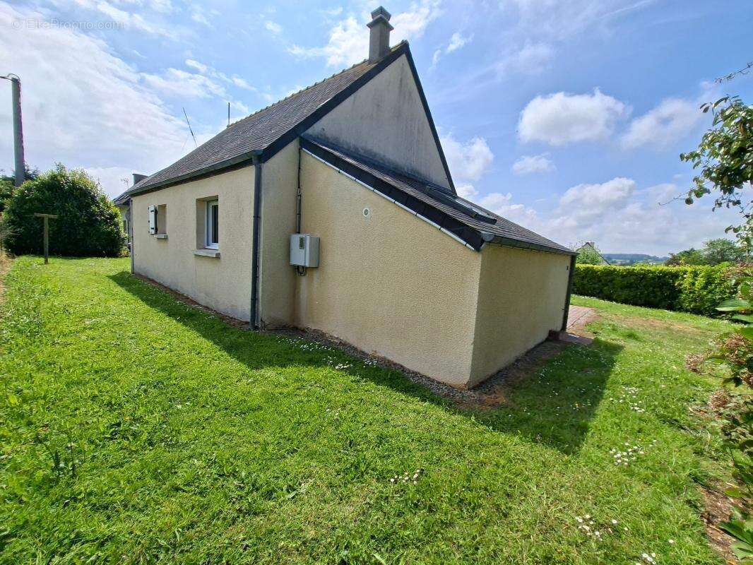Locquirec secteur Kerboulic – Maison au calme avec beau potentiel - photo 17
