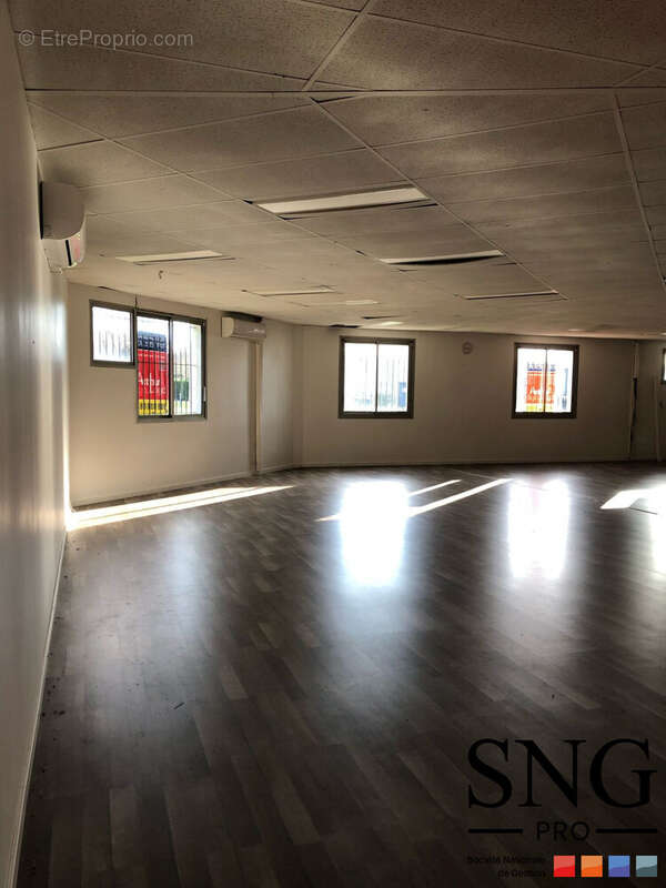 Commerce à BONDOUFLE