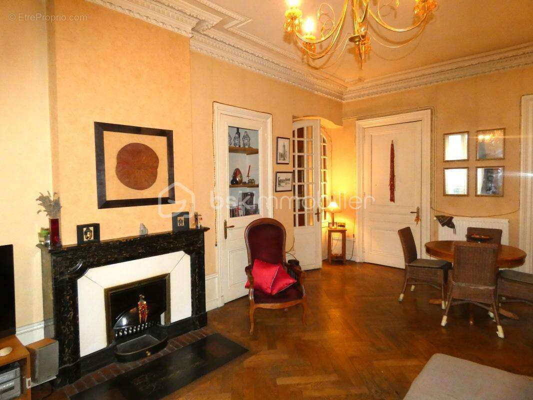 Appartement à SAINT-ETIENNE