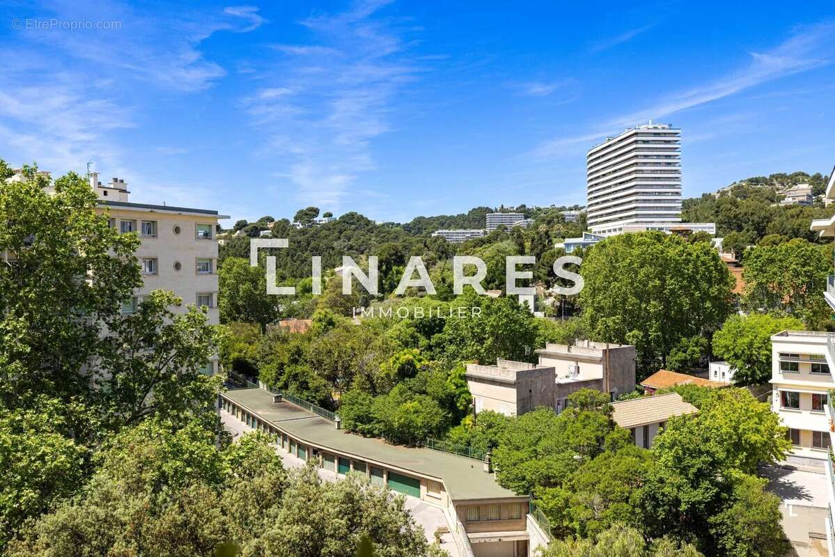 Appartement à MARSEILLE-8E
