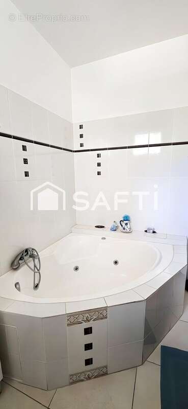 Photo 6 - Maison à LE GOSIER