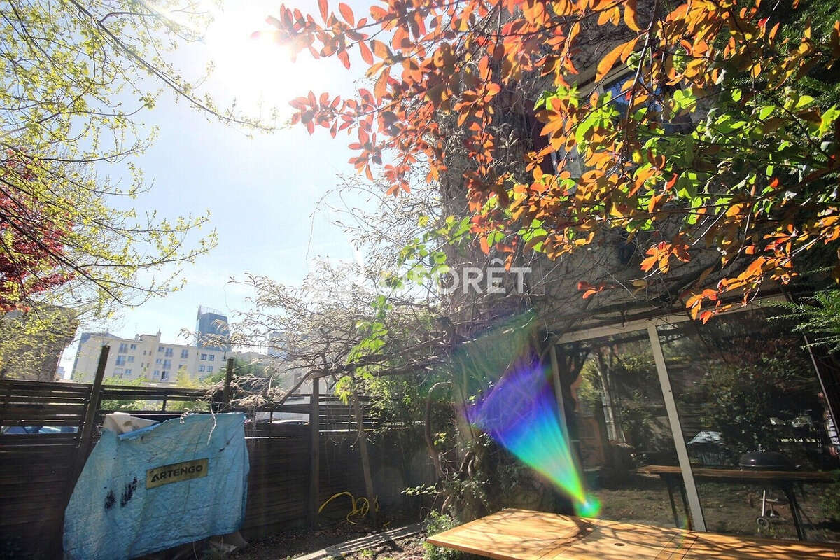 Maison à COURBEVOIE