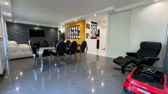 Maison à COURCOURONNES