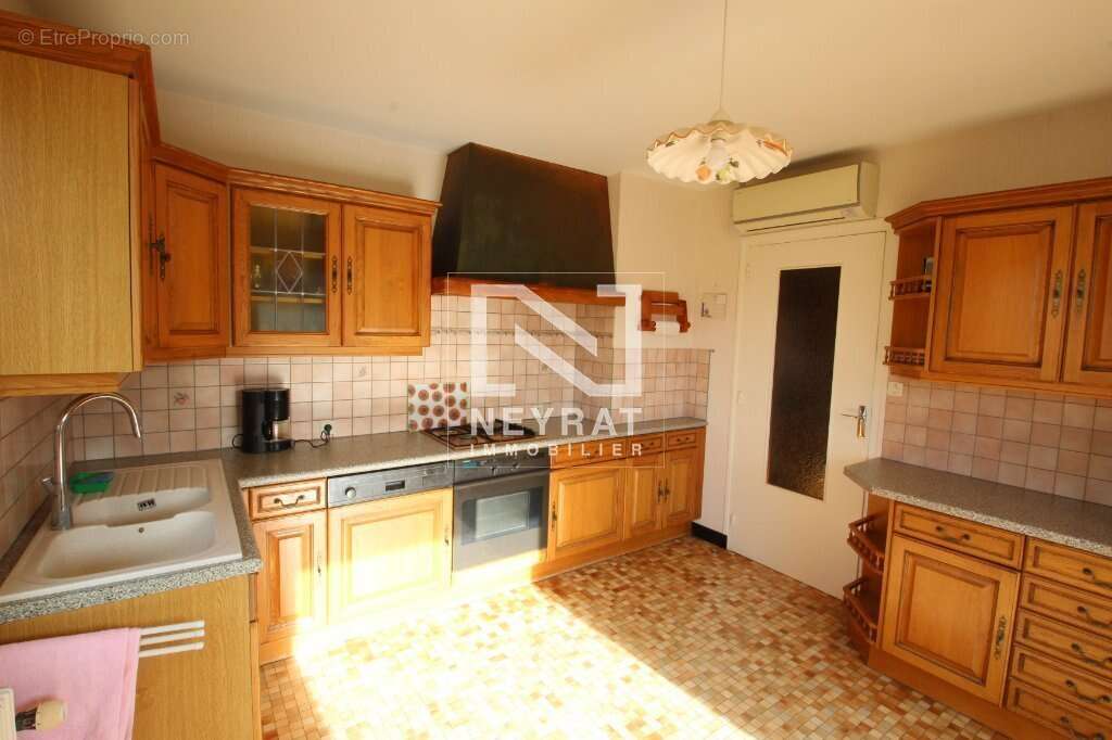 Maison à PIERRE-DE-BRESSE