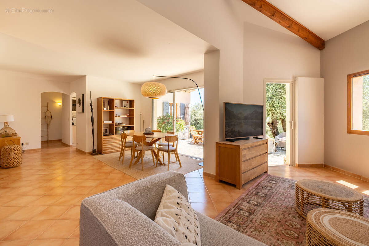 Maison à LE ROURET