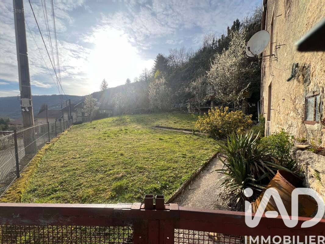 Maison 160 m² à Thoirette  - photo 9