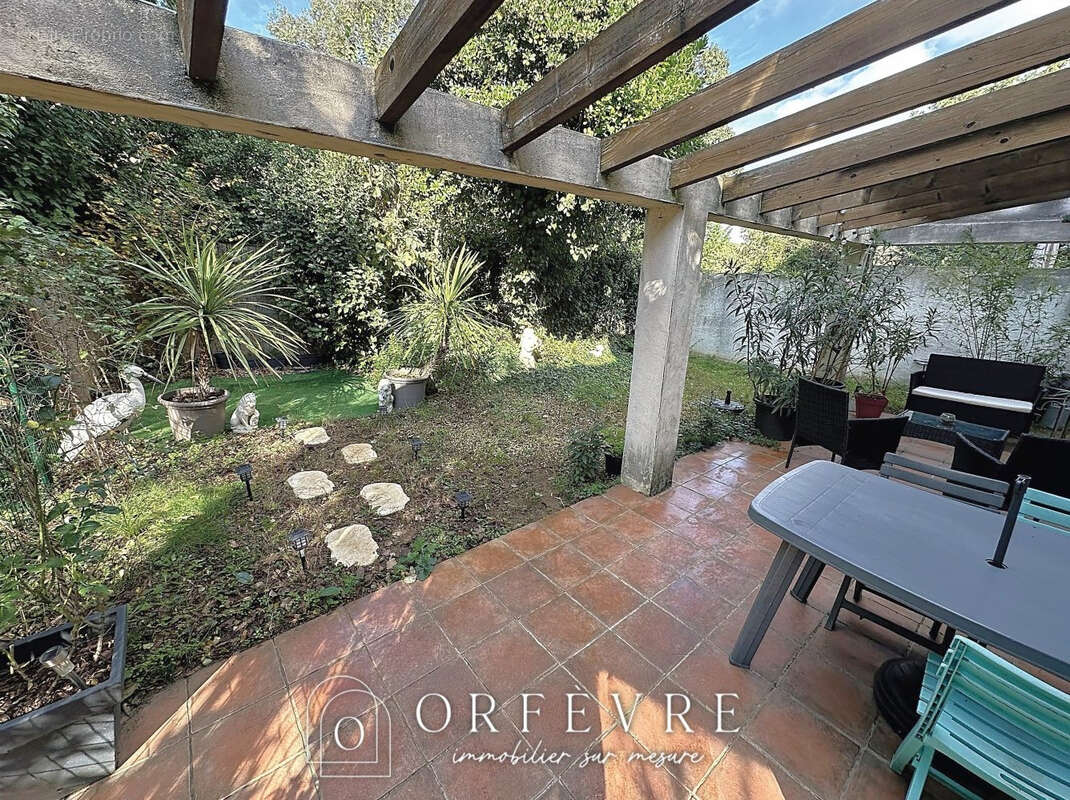 Appartement à CASTRIES