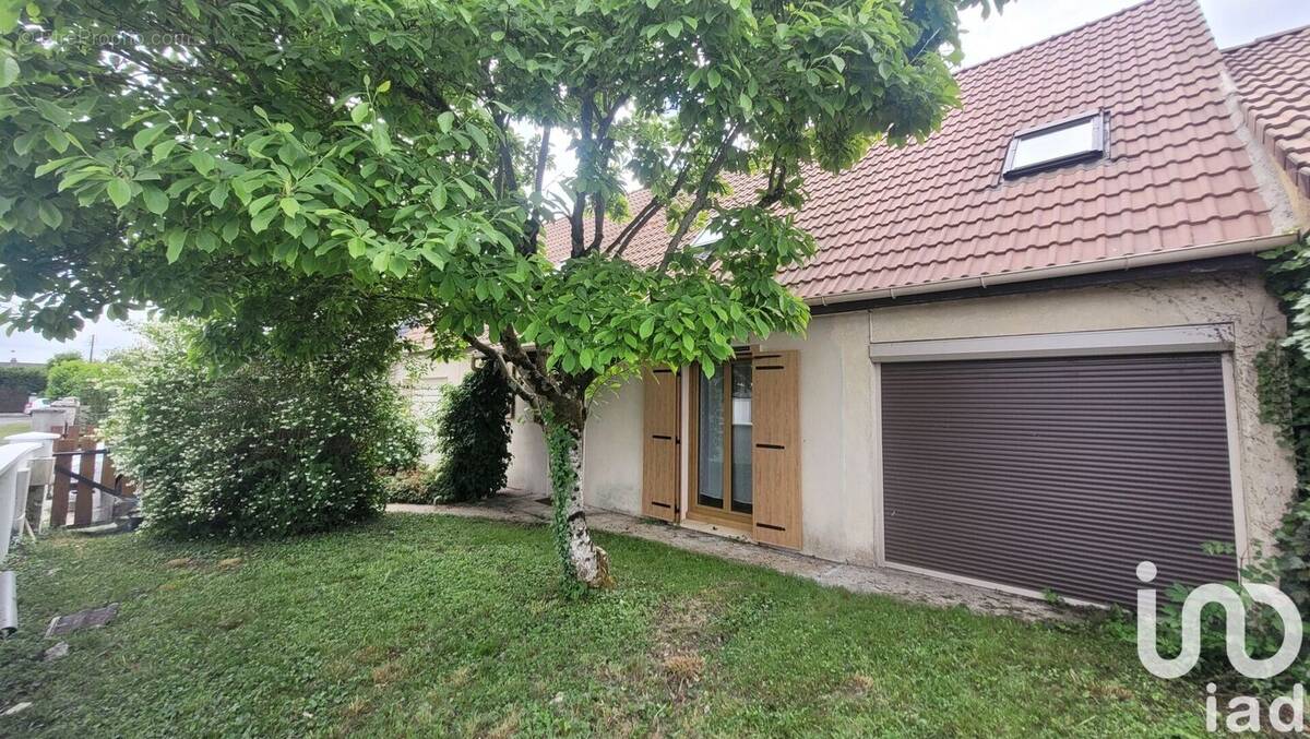 Photo 1 - Maison à LE CHATELET-EN-BRIE