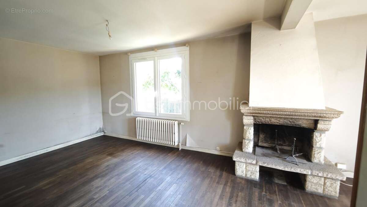 Maison 97 m² 4 pieces avec terrain constructible de 2 305 m² et garage double - photo 6