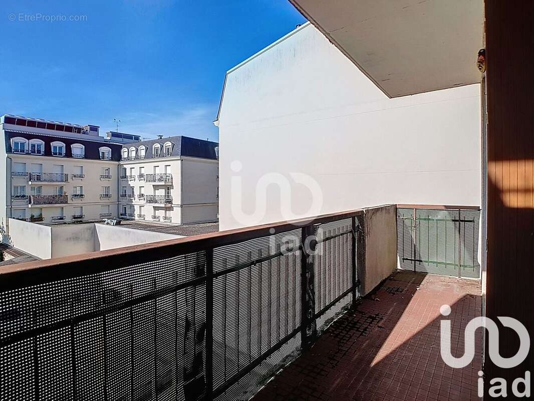 Photo 2 - Appartement à SAINT-FARGEAU-PONTHIERRY