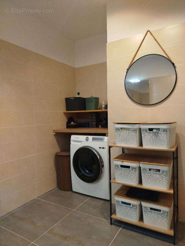 Appartement à MARSEILLE-12E