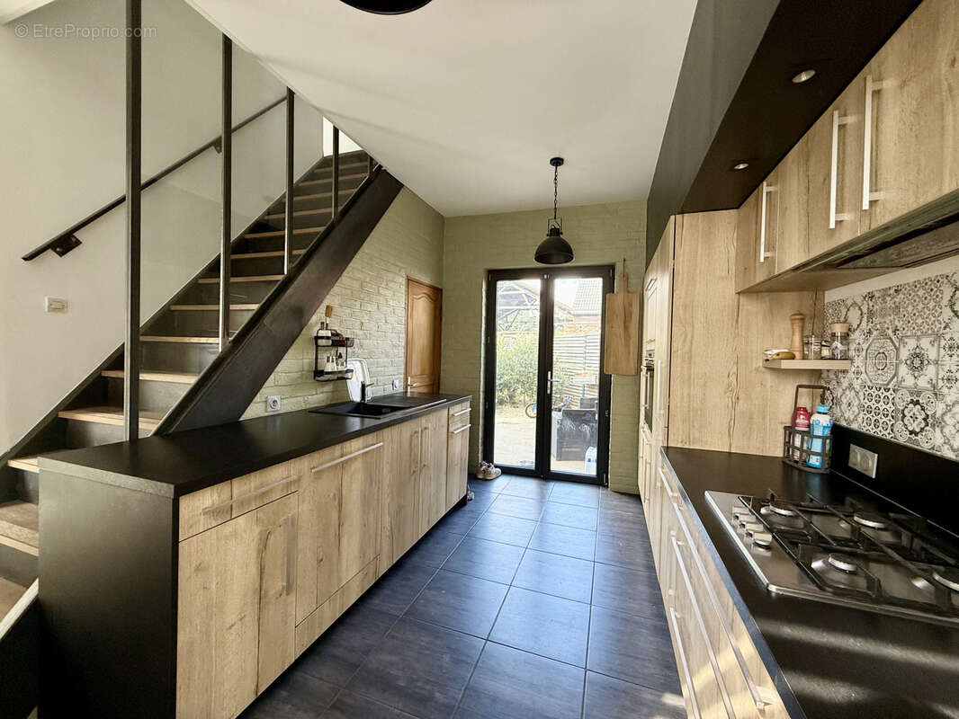 Maison à CAMPHIN-EN-CAREMBAULT