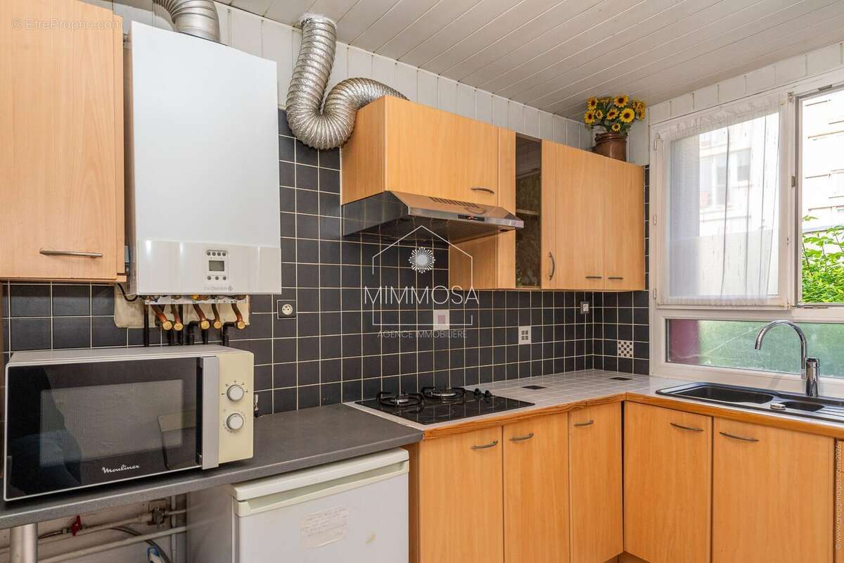 Appartement à LES PAVILLONS-SOUS-BOIS
