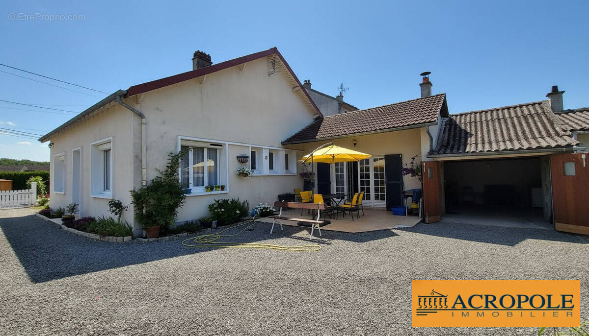 Maison à SALBRIS