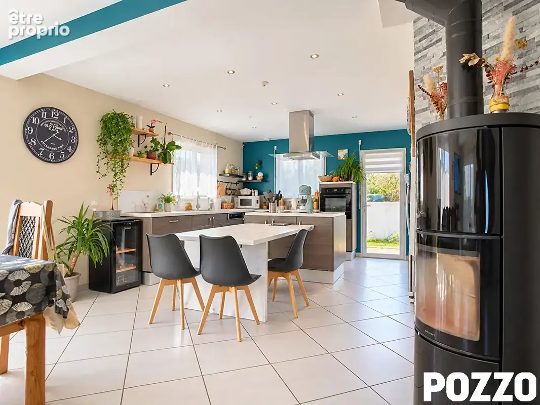 A Vendre - Saint James  - Maison 6 pièce(s) 154 m² - photo 3