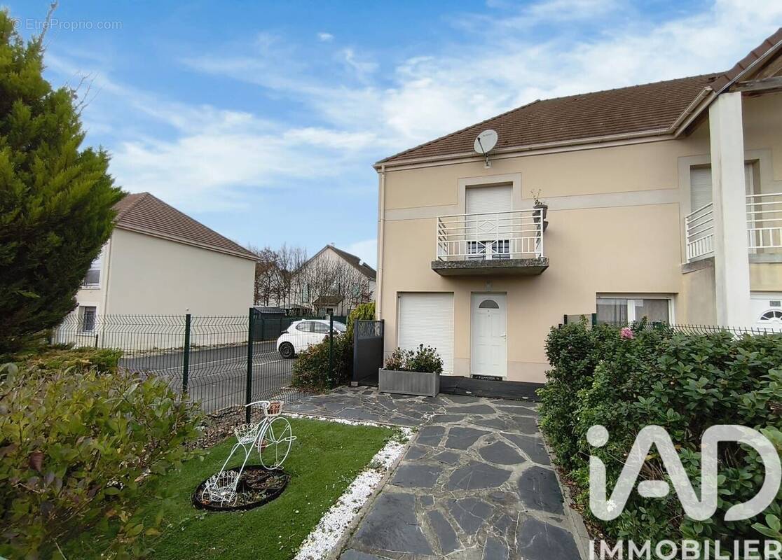 Photo 1 - Appartement à MONTEREAU-FAULT-YONNE