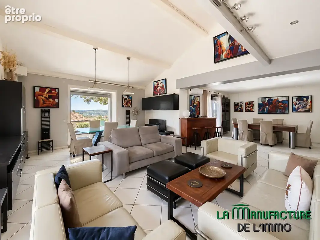 Villa de 280m2 avec piscine et dependance / vue exeptionnelle / saint-genest lerpt - photo 10