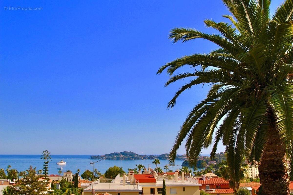Appartement à BEAULIEU-SUR-MER