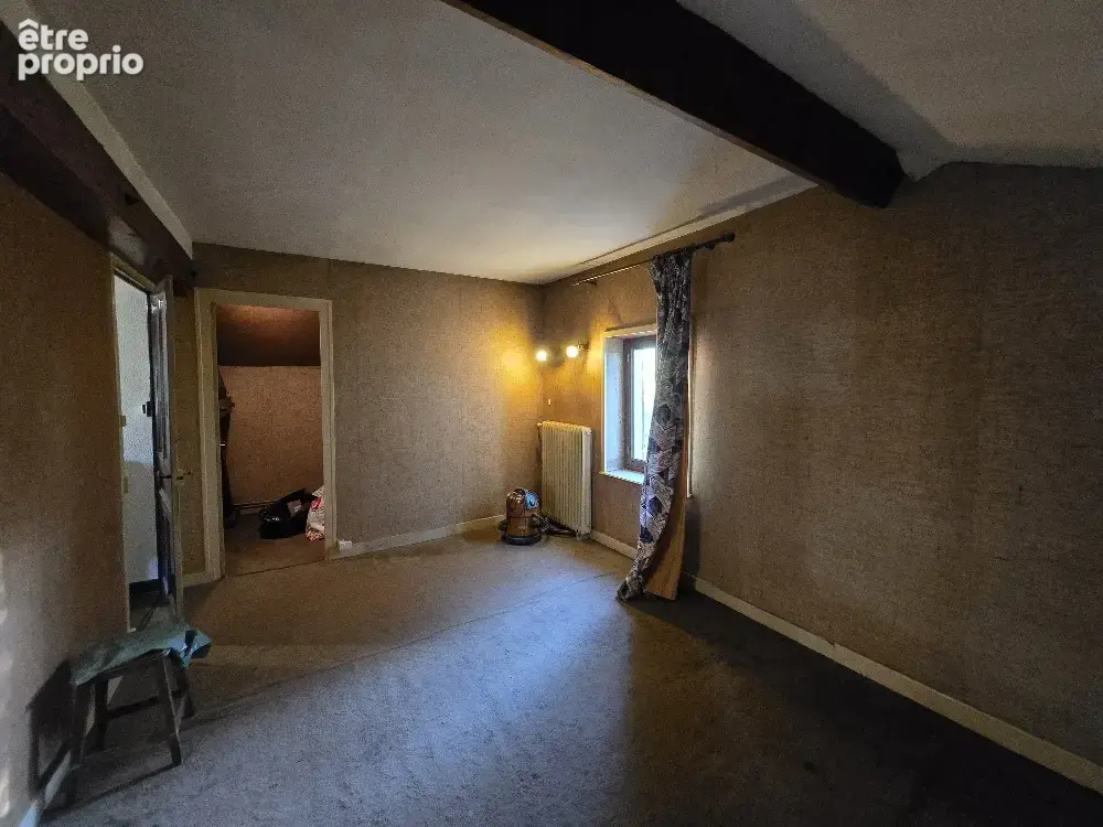 Maison familiale de caractère à Chaponost, 244 m2 habitables (304 m2 au sol total) sur terrain clos et arboré - photo 21