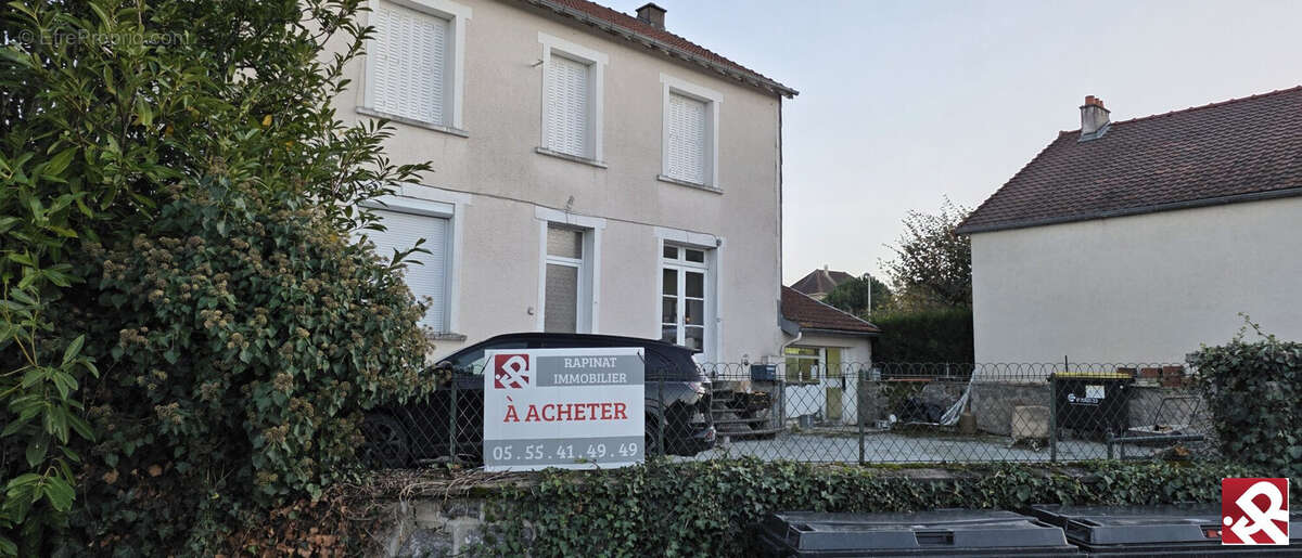 Maison à SAINTE-FEYRE