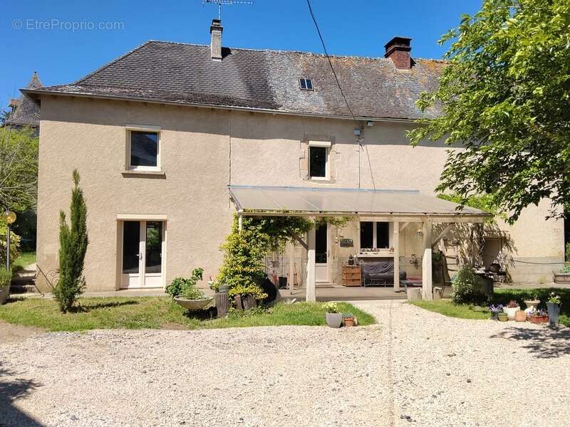 Maison à MALEVILLE