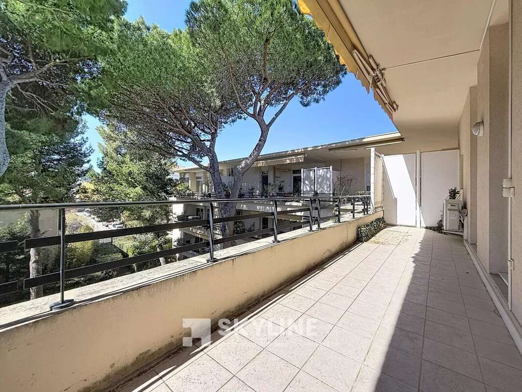 Appartement à MARSEILLE-9E