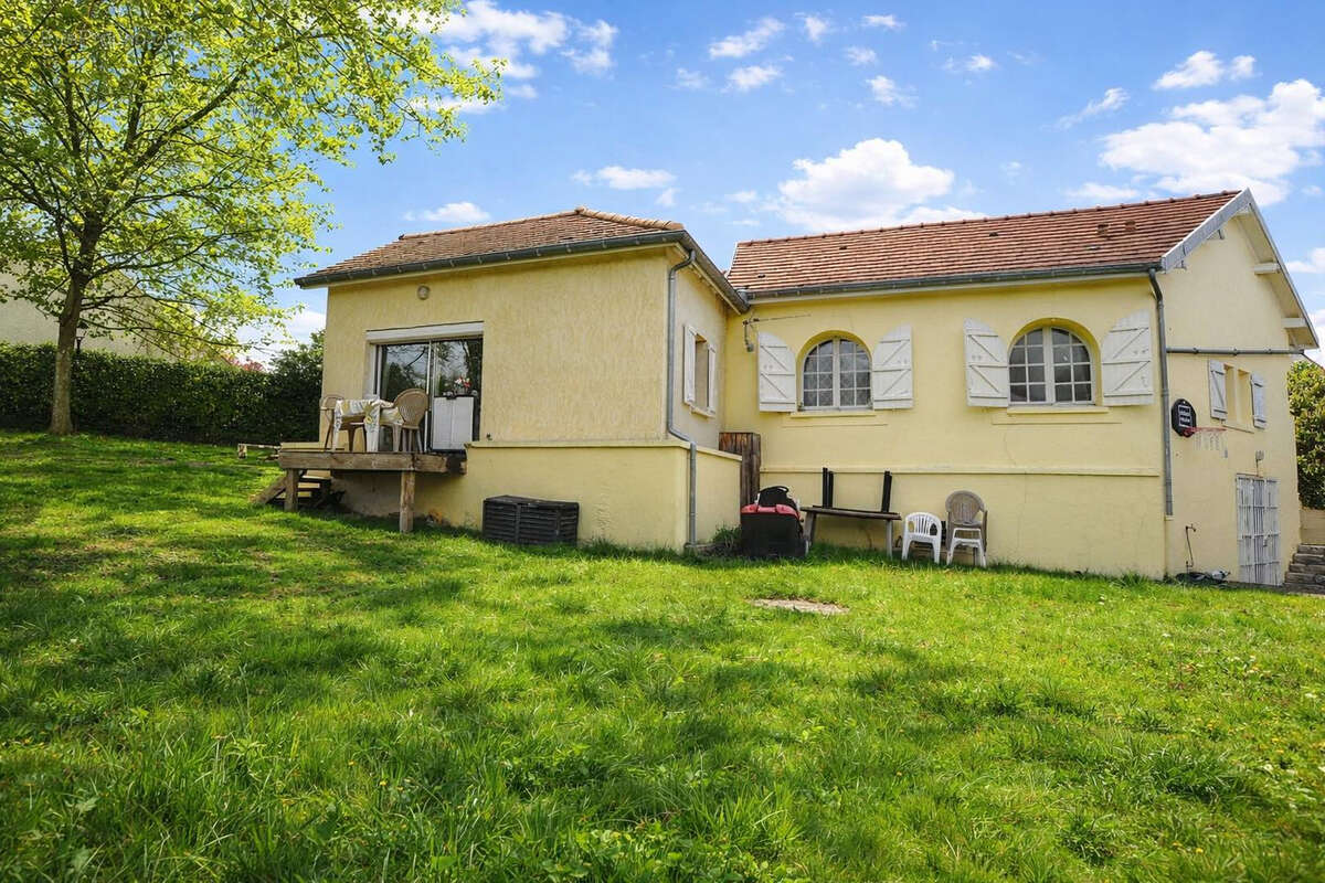 Maison à EPONE