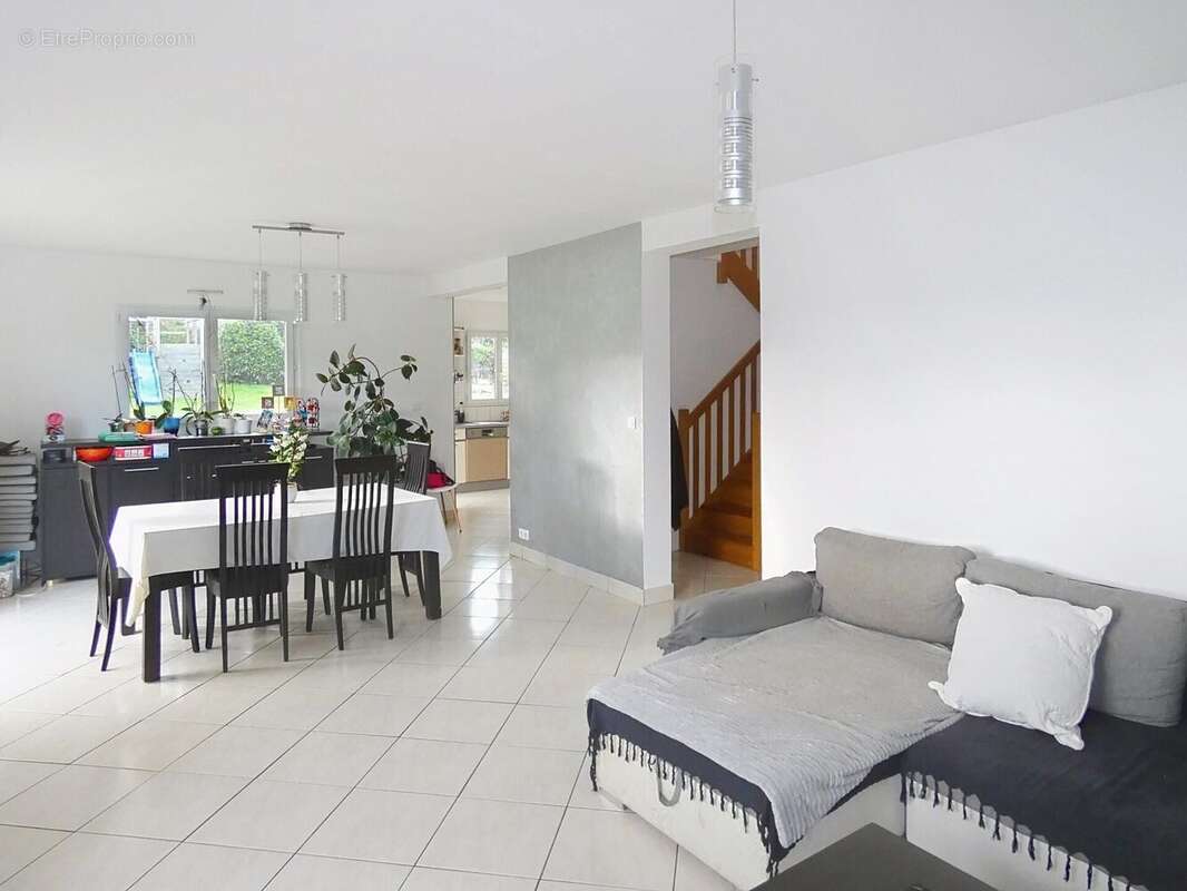 Photo 3 - Maison à LANDIVISIAU