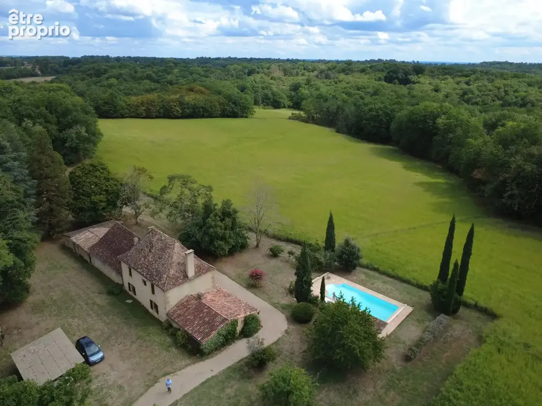 Maison-Grange-Atelier-piscine  12 ha prairie et bois. - photo 5