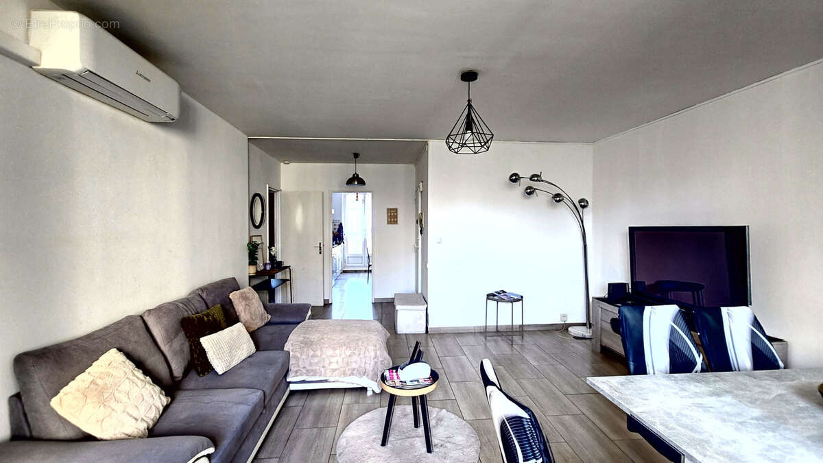 Appartement à PORT-DE-BOUC