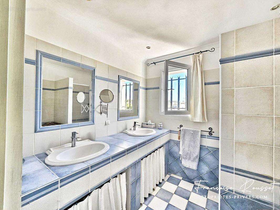 Maison à BOUILLARGUES