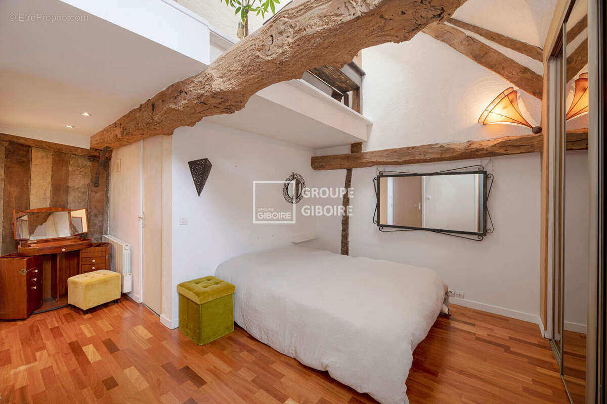 Maison à LA CHAPELLE-DES-FOUGERETZ