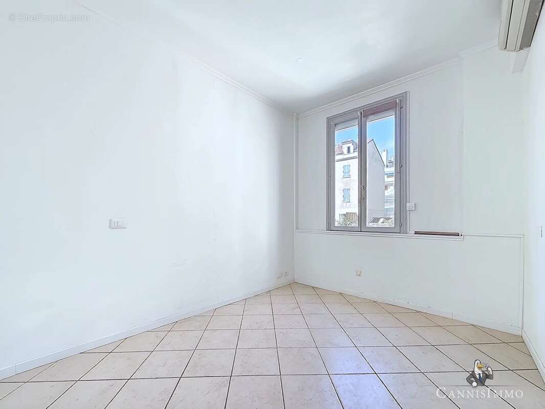 Cannes banane - 3 pièces balcon - photo 5