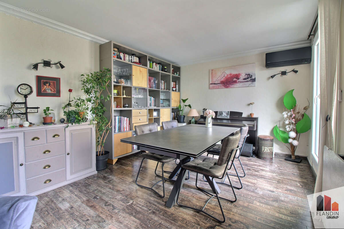 Appartement à LYON-8E