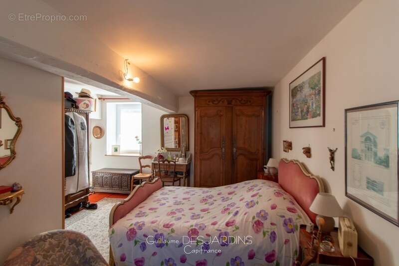 Maison à LE PIN-AU-HARAS