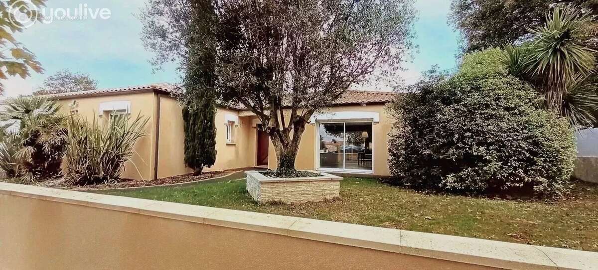 Maison à GROSBREUIL