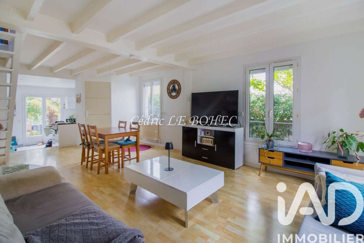Photo 2 - Maison à LE PLESSIS-BOUCHARD