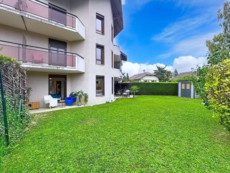 Appartement à VETRAZ-MONTHOUX