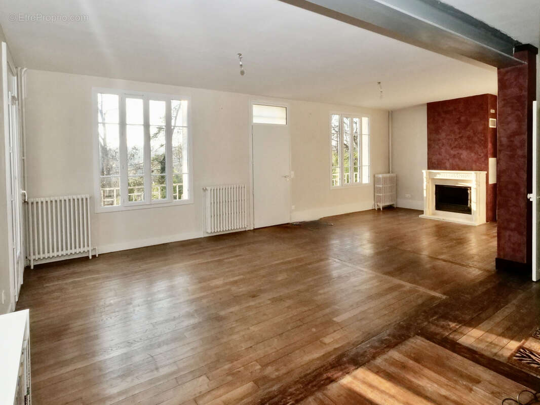 Maison à SOUPPES-SUR-LOING