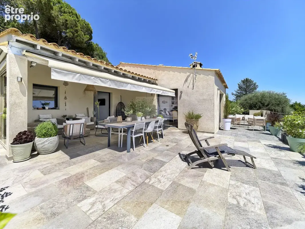 Superbe propriété - 223m2 - Vue panoramique mer - Tourrettes-sur-Loup - photo 5
