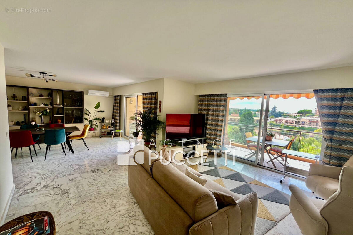 Appartement à VENCE