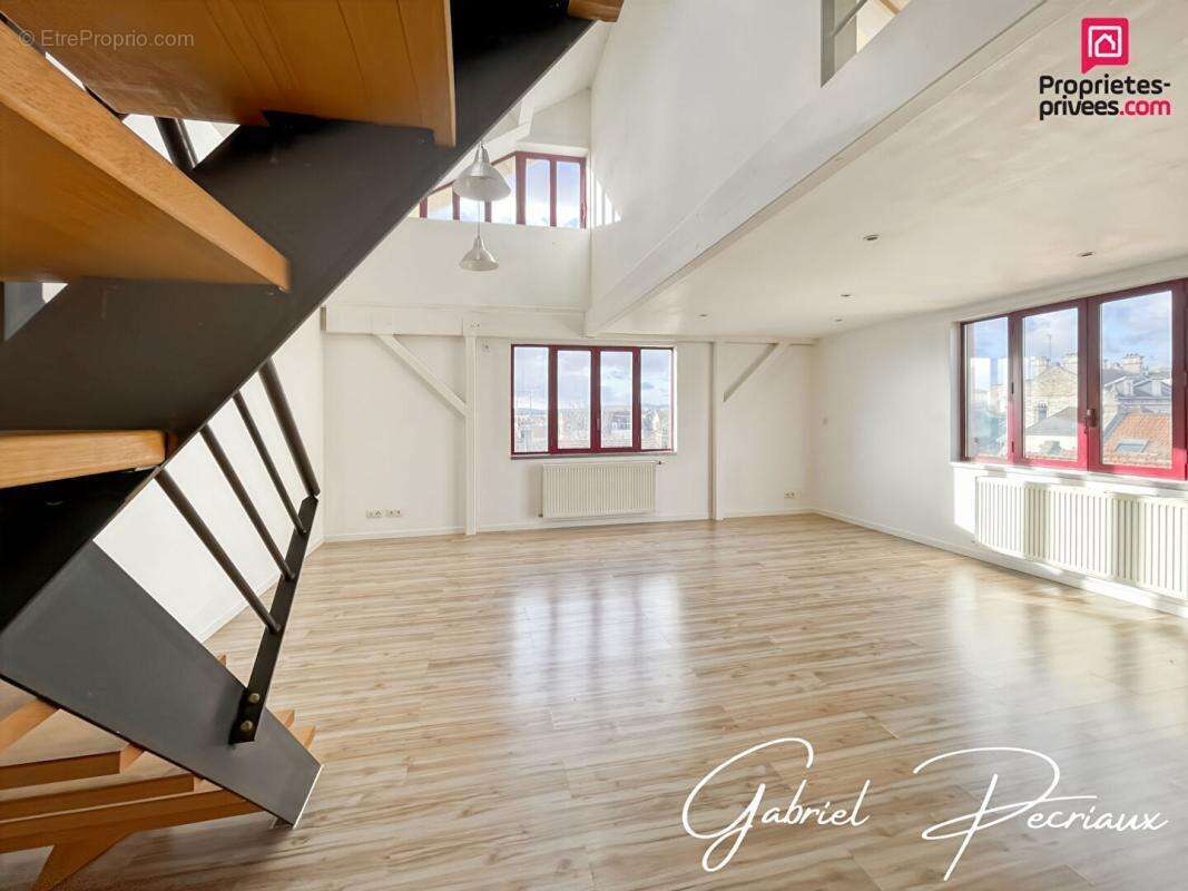 Appartement à SAINTE-SAVINE